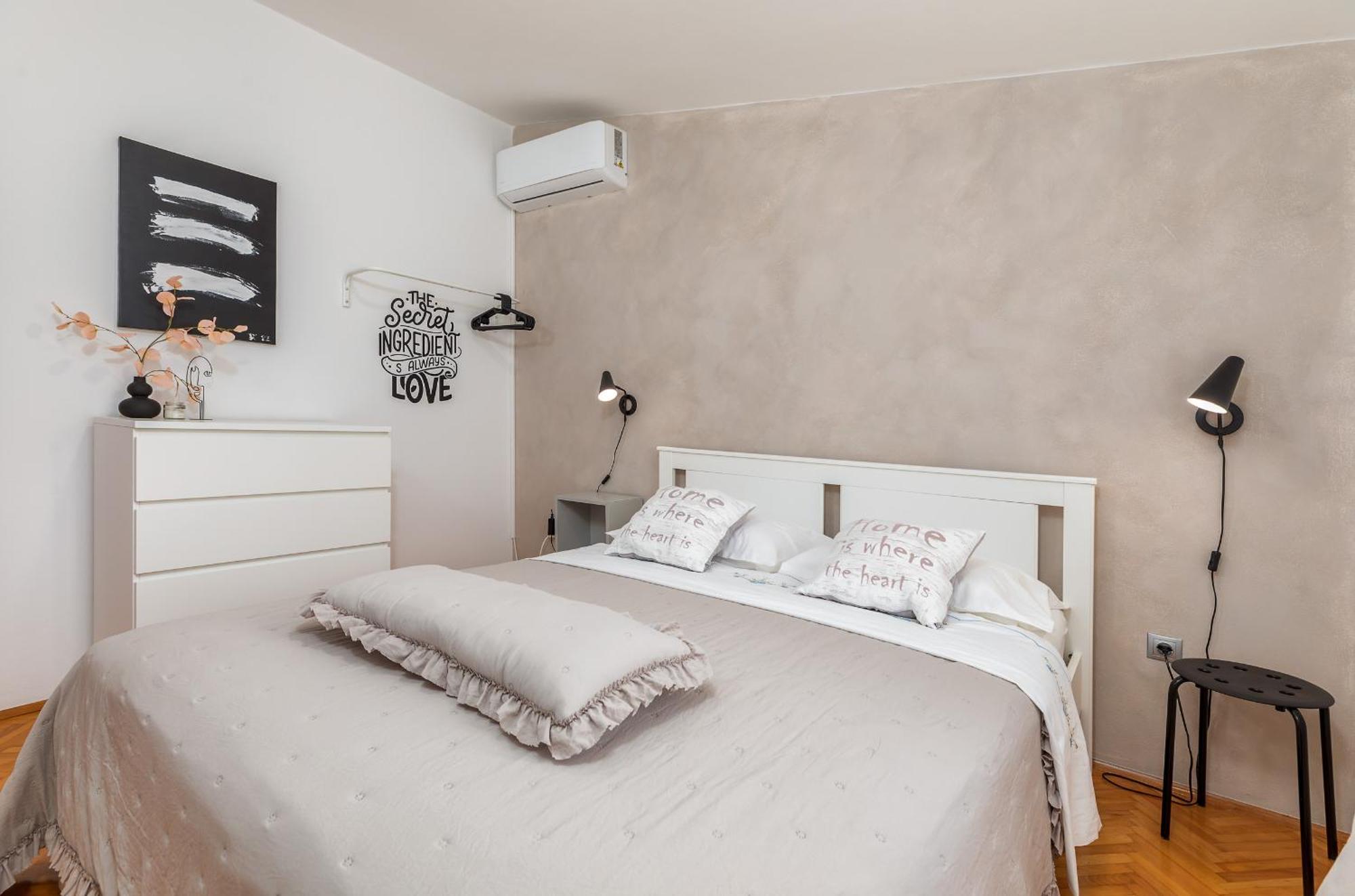 פאז'אנה Apartment Tesic Close To The Sea With Shared 4Xbicycles מראה חיצוני תמונה