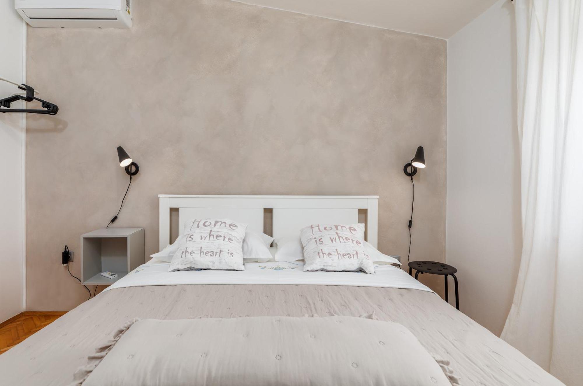 פאז'אנה Apartment Tesic Close To The Sea With Shared 4Xbicycles מראה חיצוני תמונה
